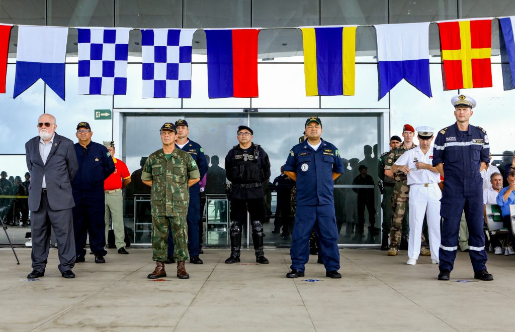 Brasil E França (2)