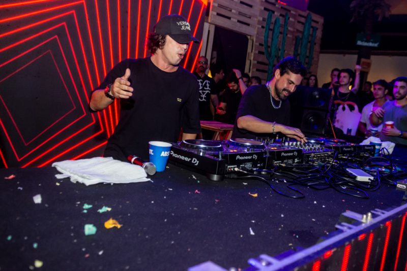 Electronic party - Chemical Surf eleva a temperatura do Saint John no Praiow nesse weekend