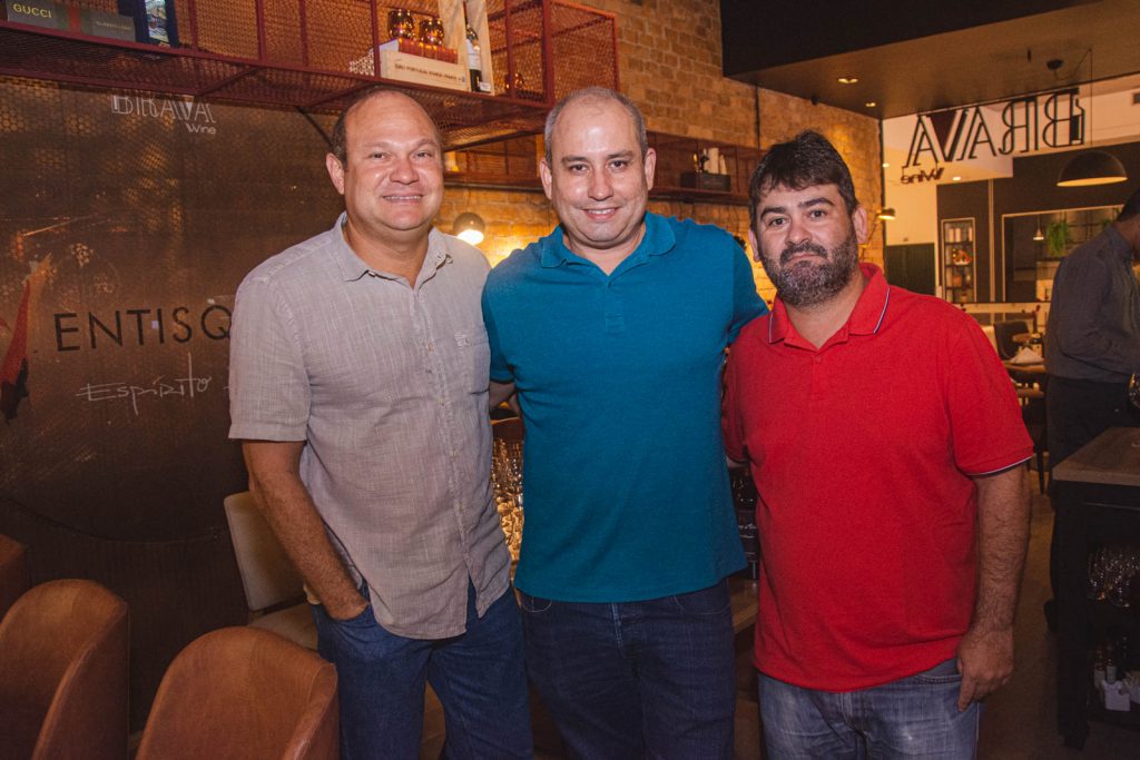 Claudio Nunes, Andre Linheiro E Mariz Chaves