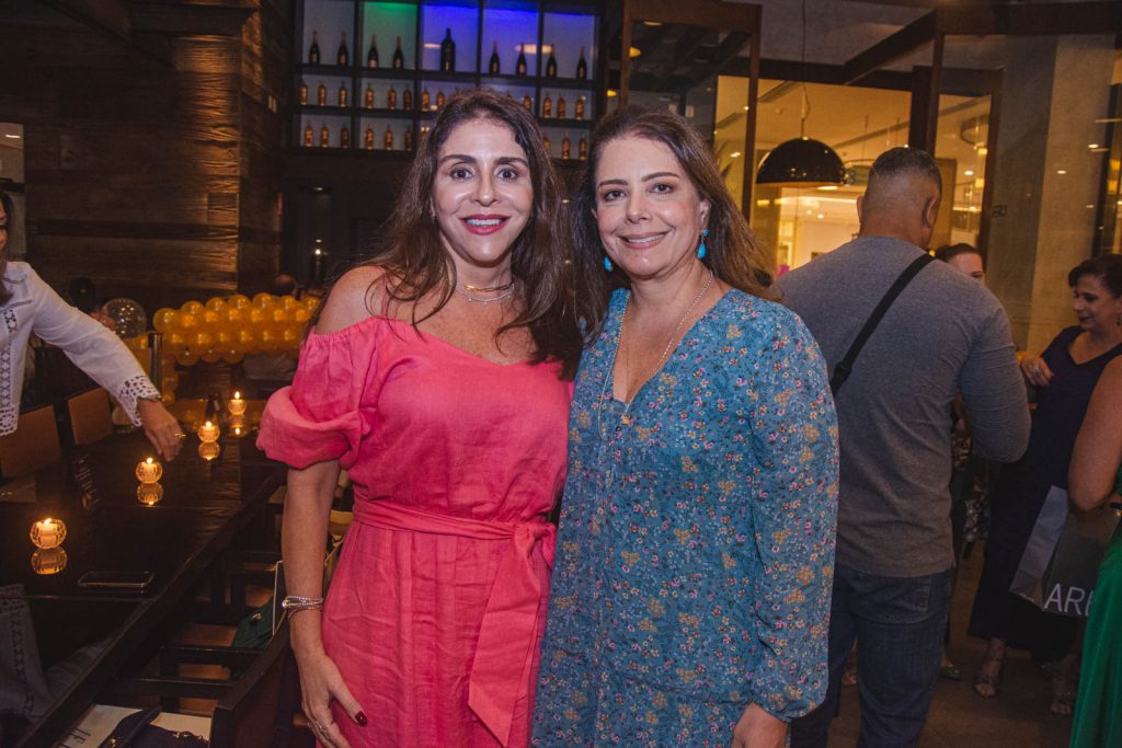 Cris Farias E Claudia Gradvohl