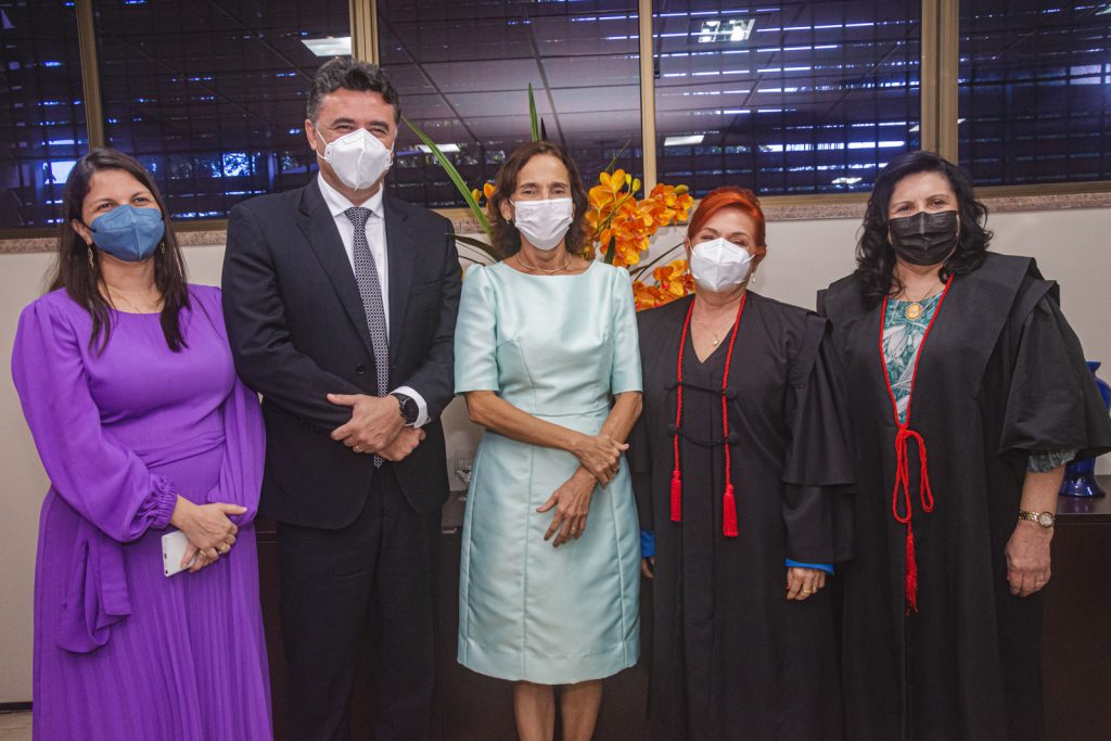 Elizabeth Chagas, Manoel Pinheiro, Izolda Cela, Vanja Fontenelle E Nailde Pinheiro