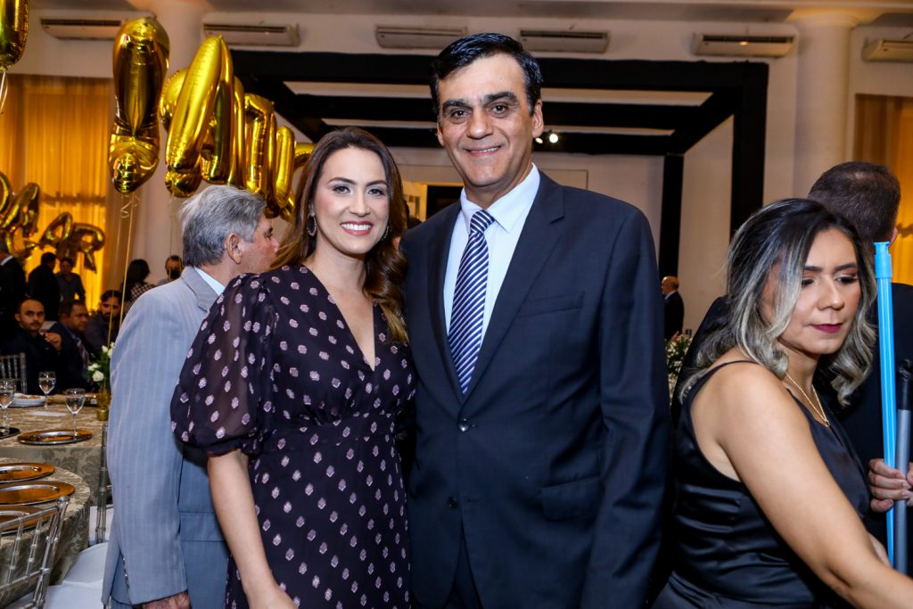 Erica E Naomi Amorim