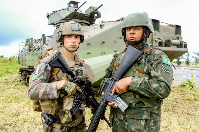 Operação Fortaleza - Marinha do Brasil realiza atividade militar com Marinha e Exército da França nesta quarta-feira (01)