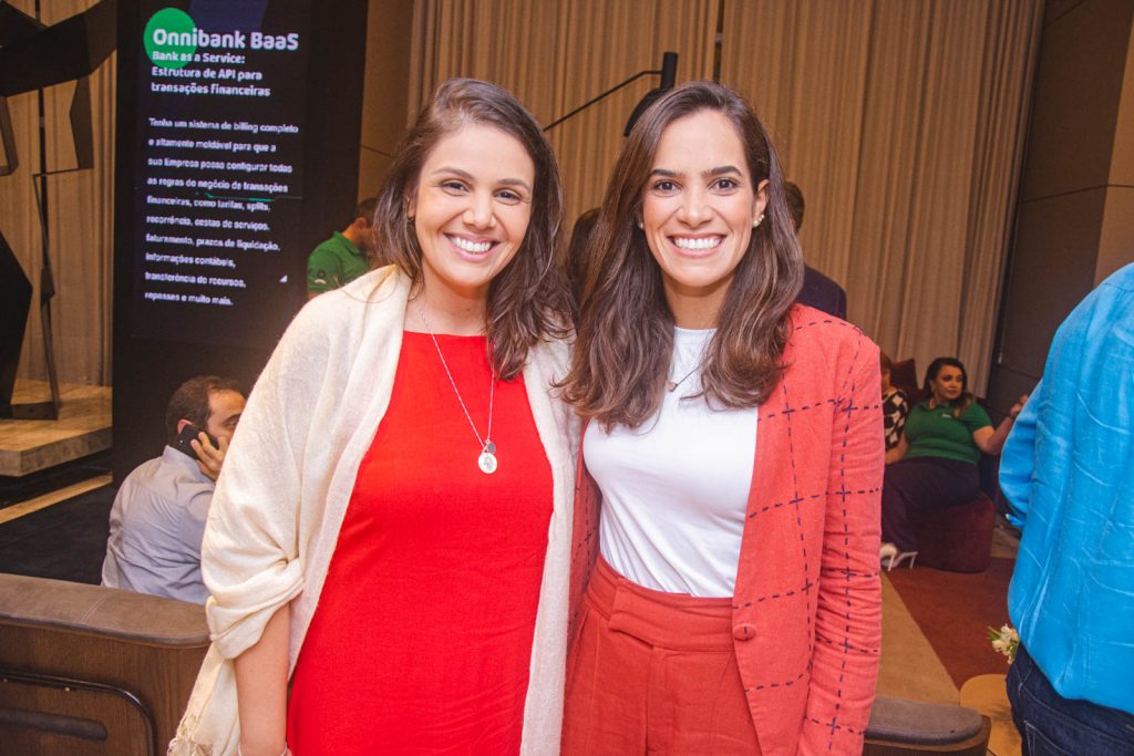 Gabriela Carvalho E Roberta Barroca