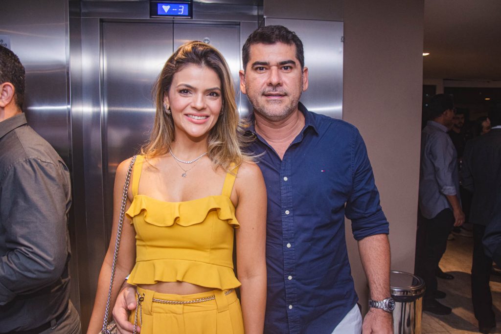 Giovana Franco E Franco Mendonca
