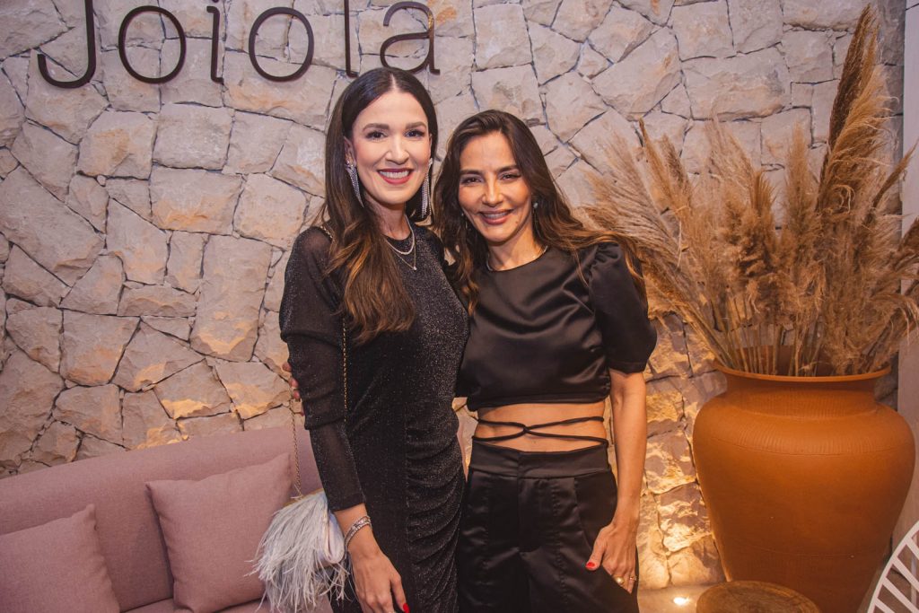 Giuliana Botelho E Lara Romcy