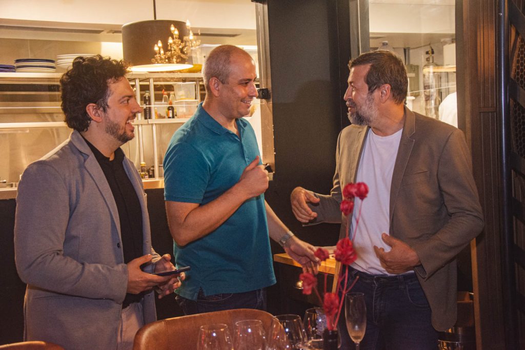 Gustavo Peroni, Andre Linheiro E Elcio Batista