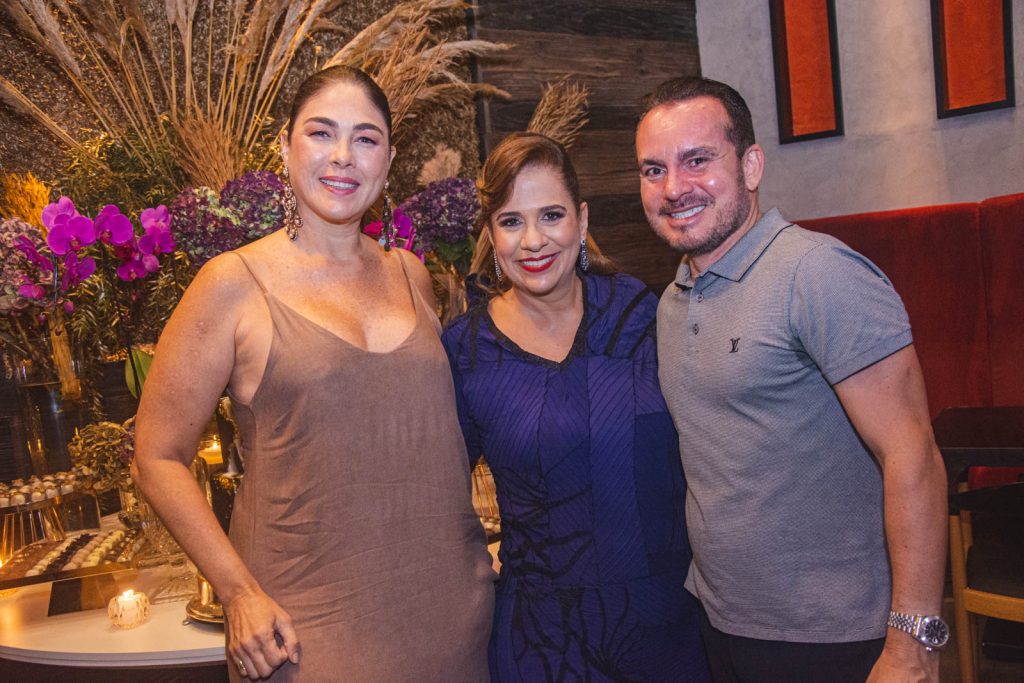 Isabele Fiuza, Martinha Assuncao E Wilfredy Mendonca