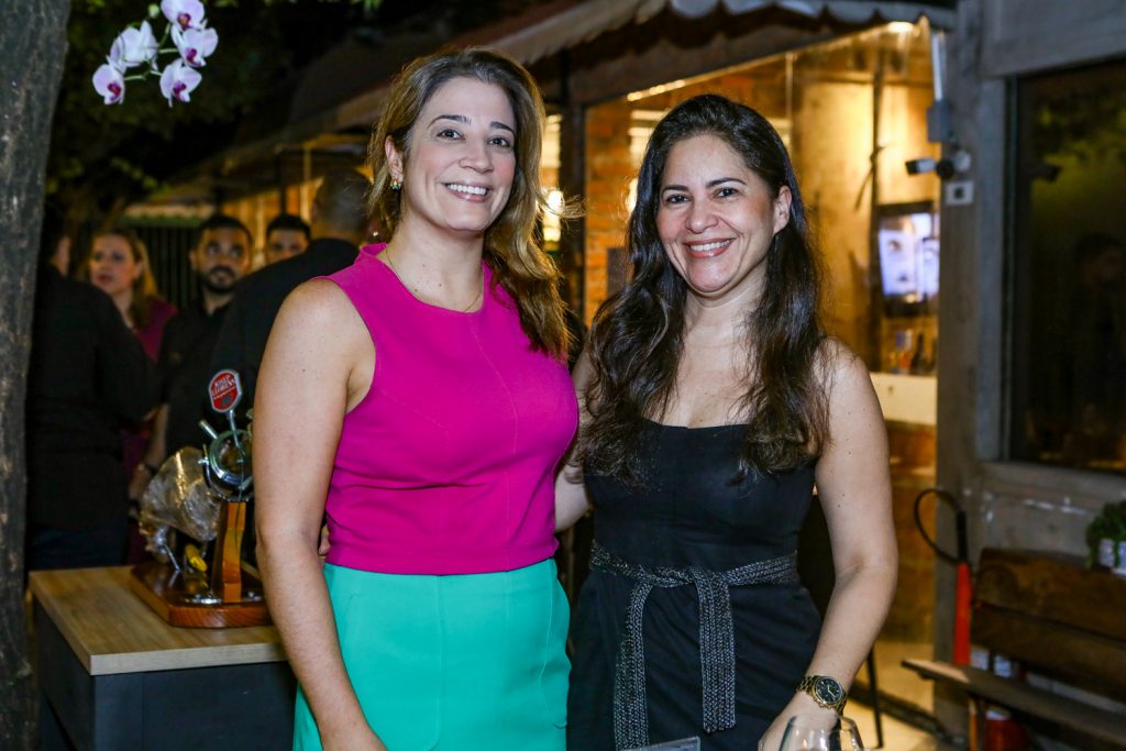 Isabelle Juca E Cynara Rodrigues