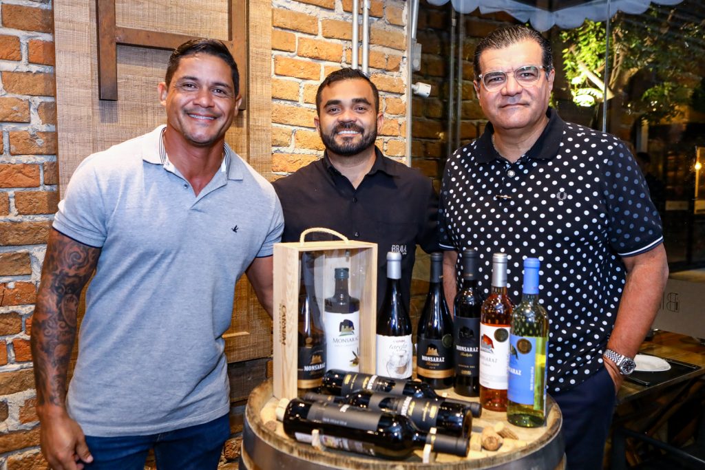 J Reis, Elington Rodrigues E Odimar Feitosa