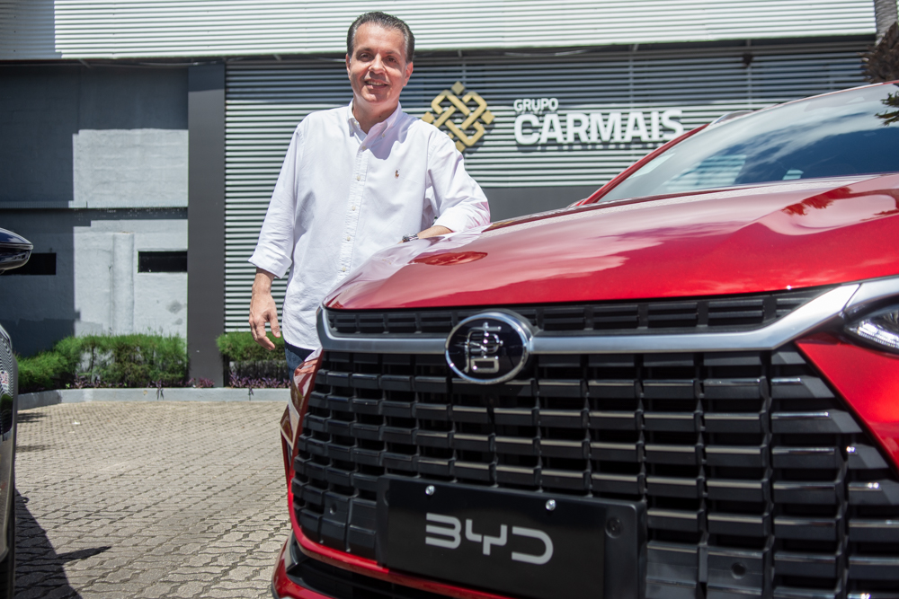 Leonardo Dall’Olio anuncia a inauguração da concessionária BYD do grupo Carmais