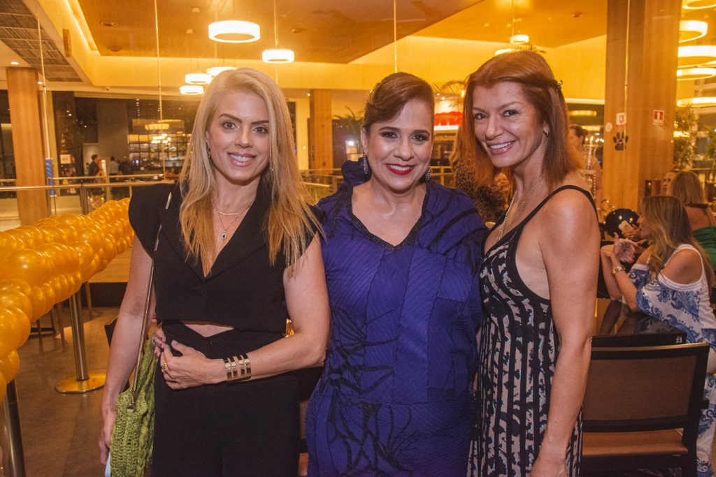 Leticia Studart, Martinha Assuncao E Suzane Farias