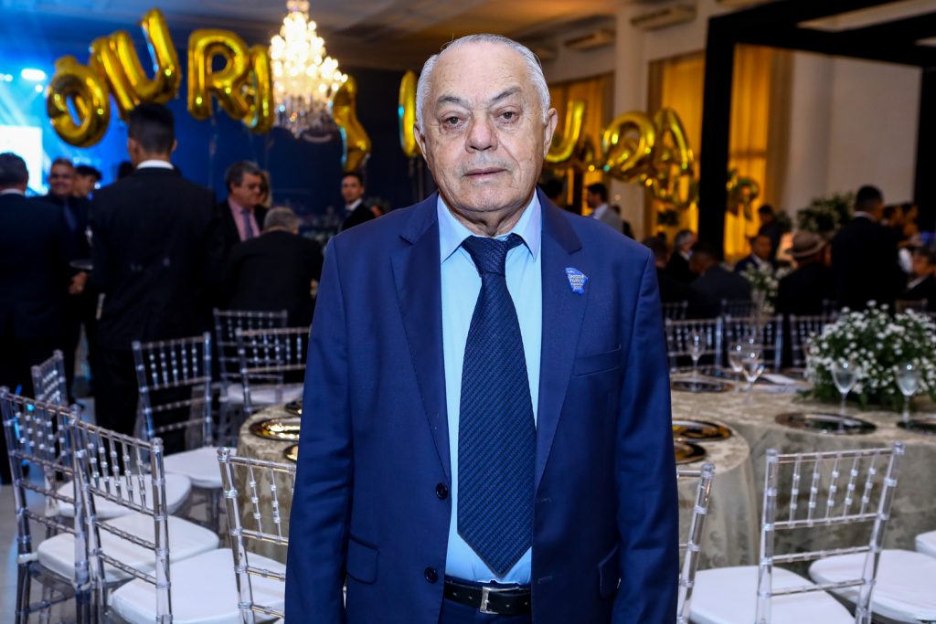 Luiz Menezes (pref De Tiangua)