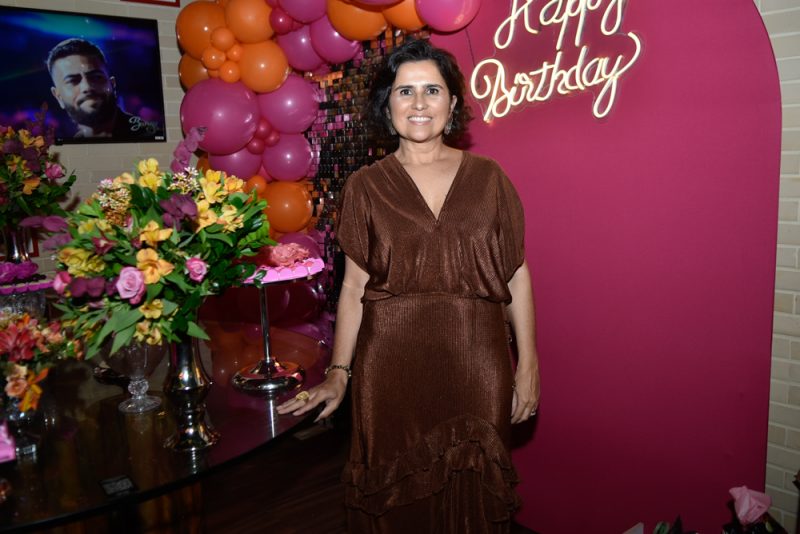 B-day - Christina Albuquerque celebra troca de idade em clima de muita alegria e alto astral