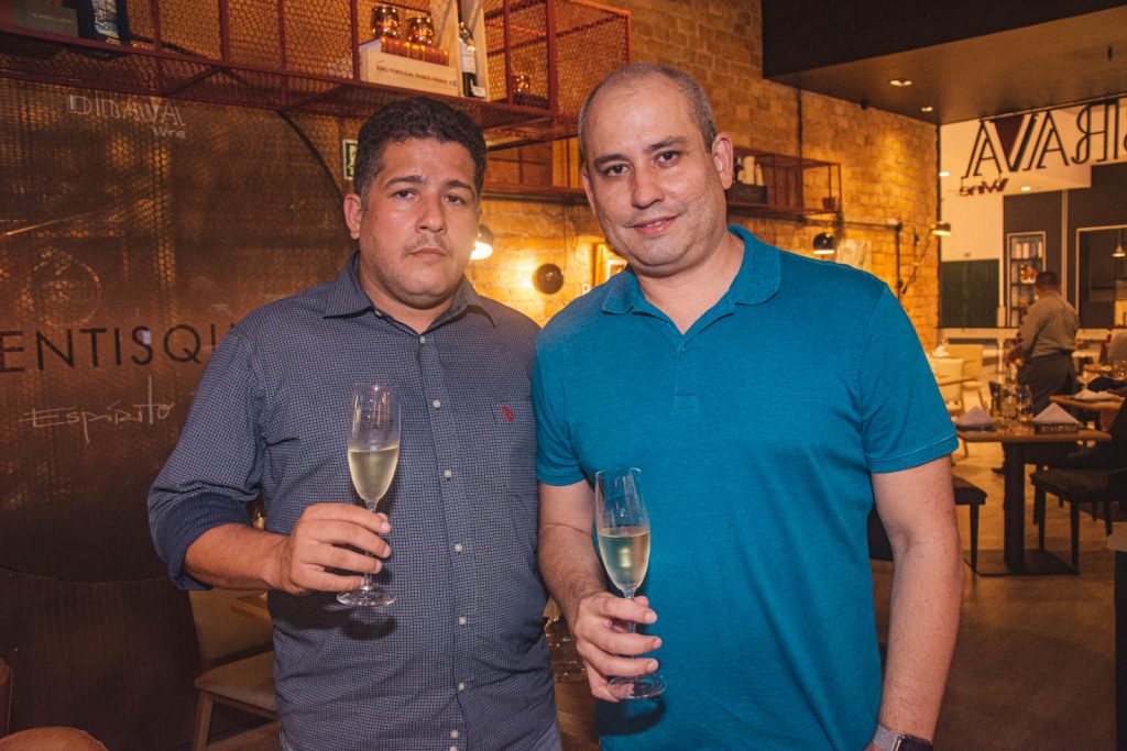 Mozart Gomes E Andre Linheiro