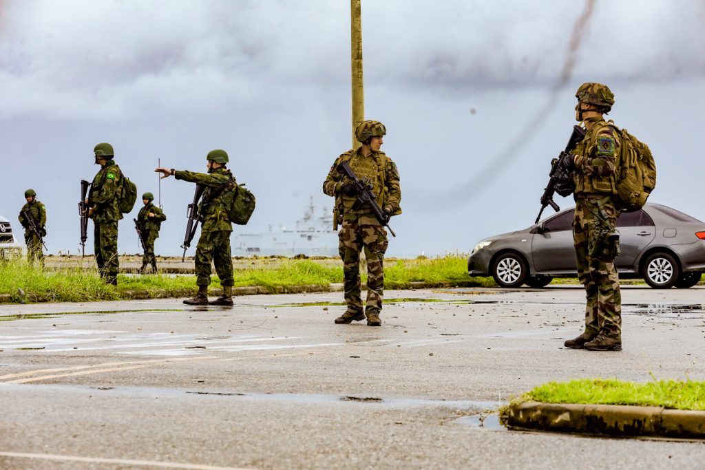 Operaçao Brasil E França (43)