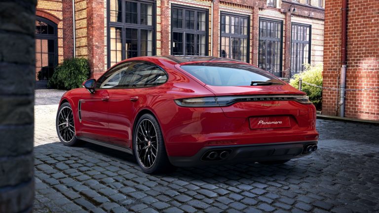 Panamera 4 E Hybrid Platinum 768x432