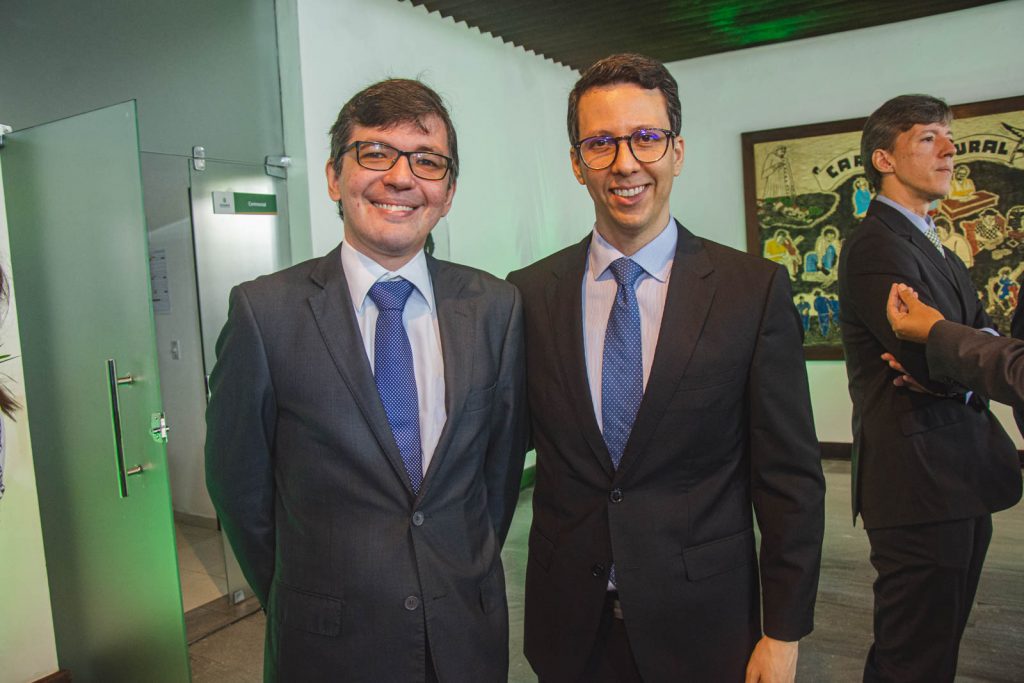 Paulo Martins E Renato Cruz