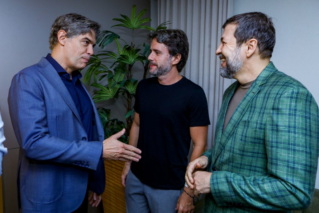 Ricardo Amorim, Ciro Tomaz E Elcio Batista