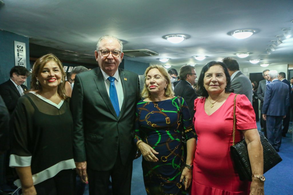 Rosangela E Ricardo Cavalcante, Gorete Pereira E Fatima Facundo