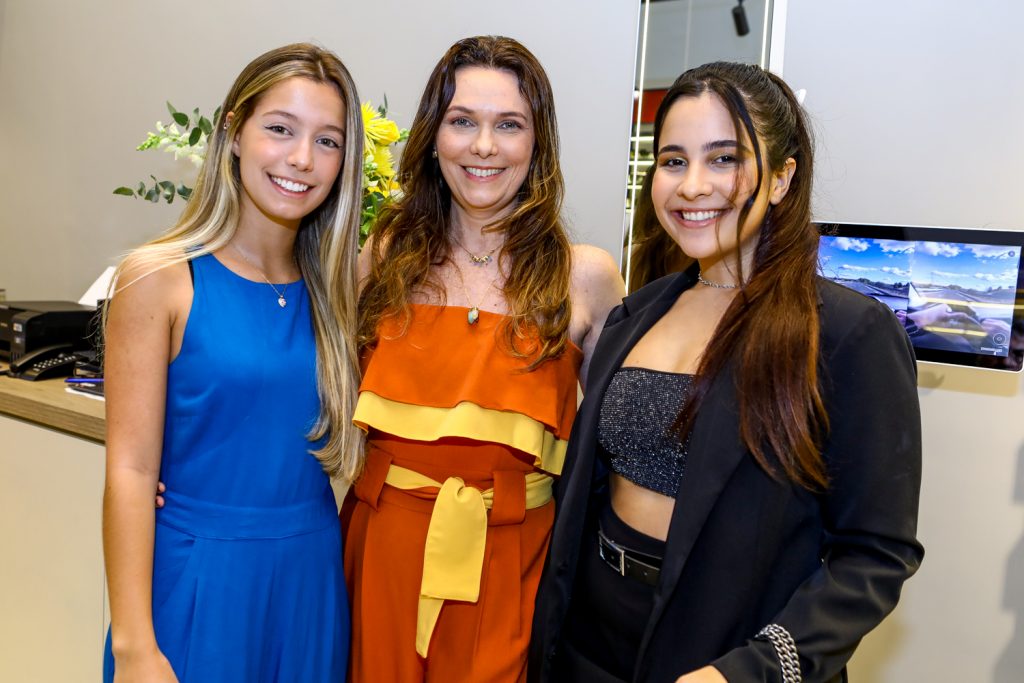 Thais E Liane Paraiba, Lise Borges