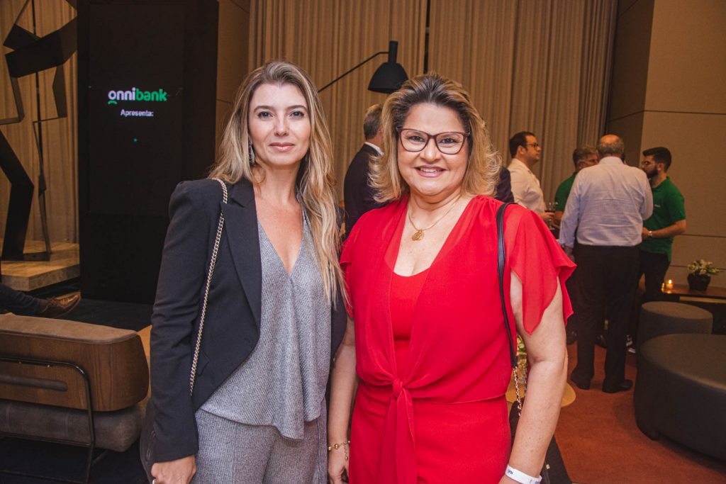 Thamara Azevedo E Ana Pinheiro