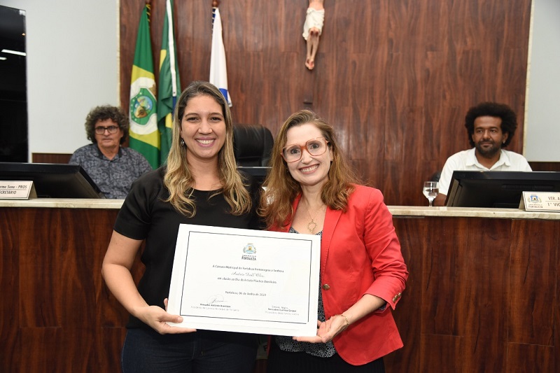 CMFor realiza homenagem em alusão ao Dia do Artista Plástico Brasileiro