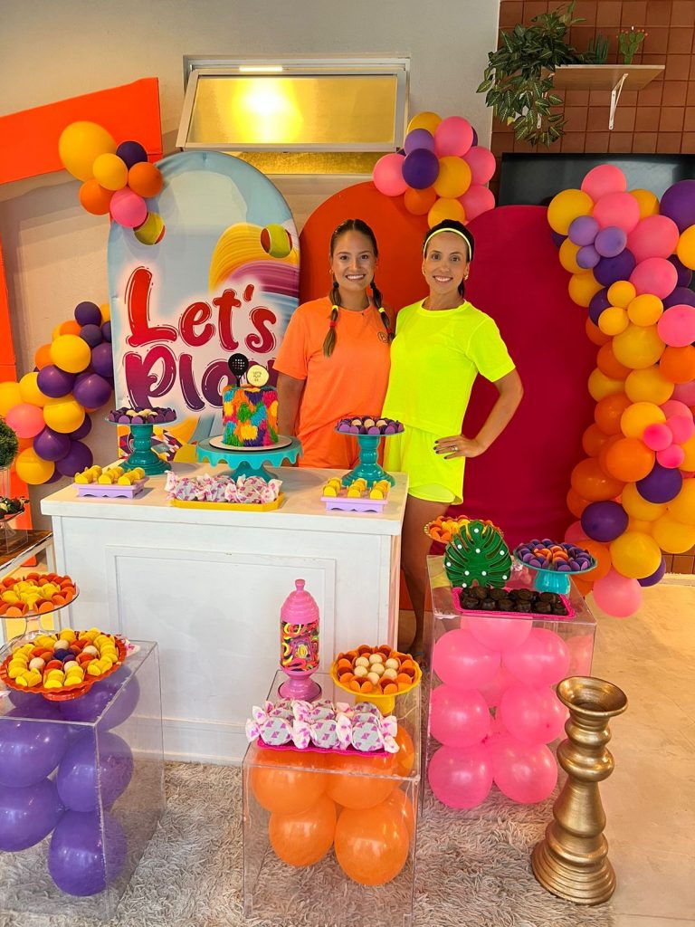 
				Aniversário Leticia Teixeira
				