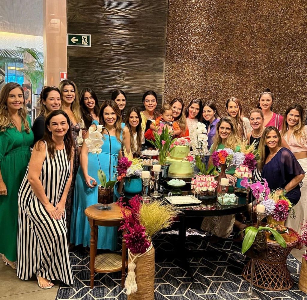 
				Aniversário Leticia Teixeira
				
