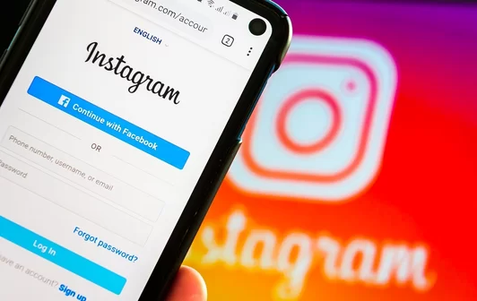 Após reclamações de usuários, Instagram volta atrás e suspende novo feed estilo Tik Tok