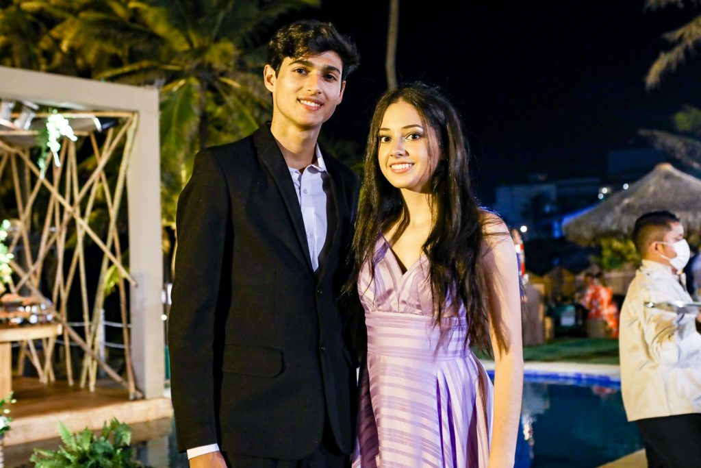 Adailton Junior E Silvana De Francesco