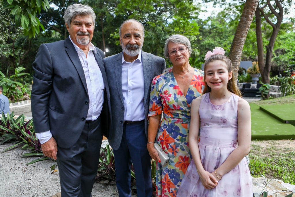 Amarilio Macedo, Alexandre, Roseli E Leticia Afeixe