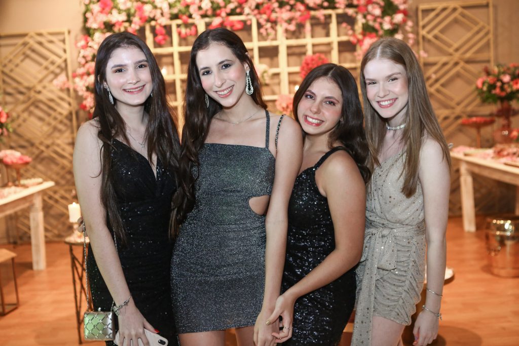 Ana Beatriz Girão, Mariana, Virna Diogenes E Ana Clara Castelo Branco Alencar,