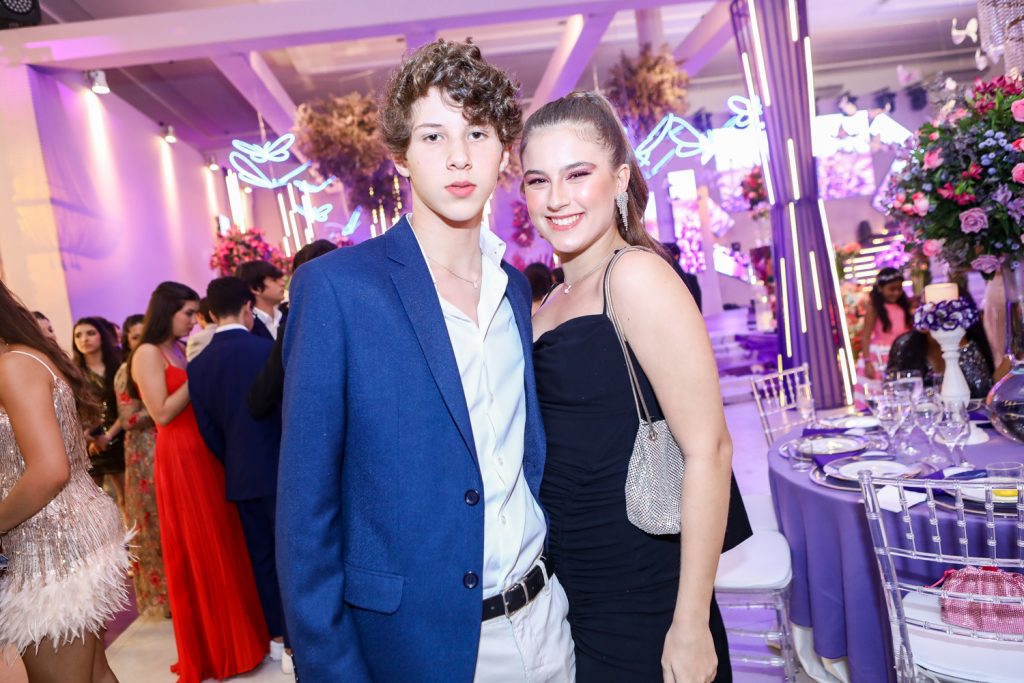 Andre Albuquerque E Leticia Petroni