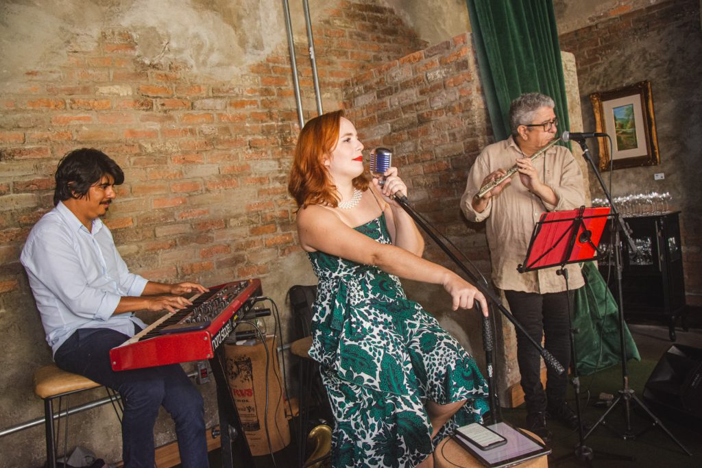 Aniversario De Vivian Barbosa (8)