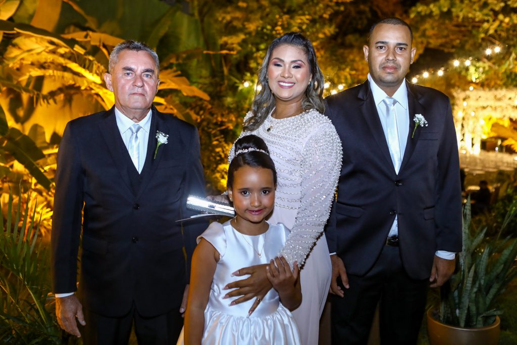 Antonio Osvaldo, Adriana, Biaca E Dheymison Costa