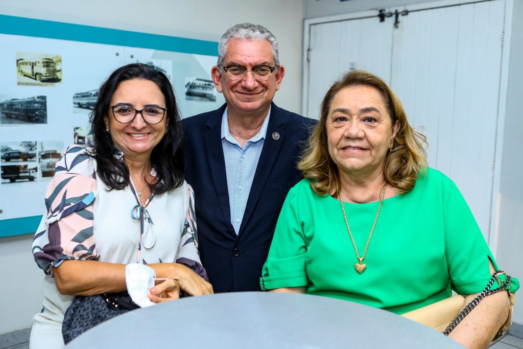 Aparecida Alves, Marcelo Maramhao E Angela Daniel