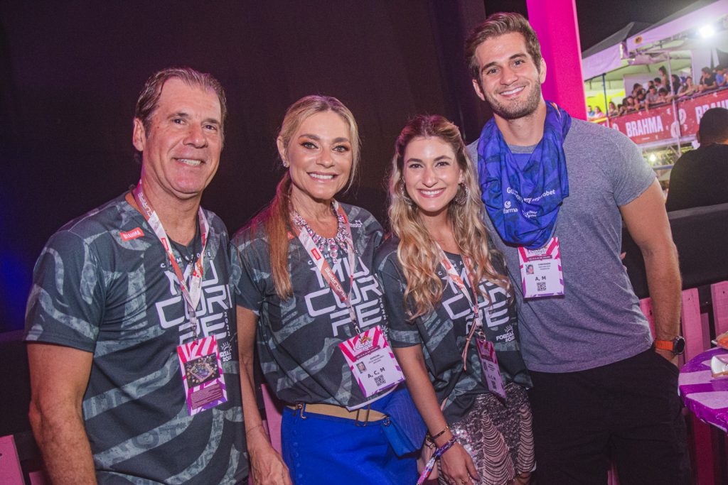 Arthur Magalhaes, Celia Magalhaes, Bruna Magalhaes E Ravi Macedo