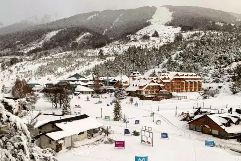 Bariloche projeta 65 mil brasileiros no inverno e amplia voos em 14%