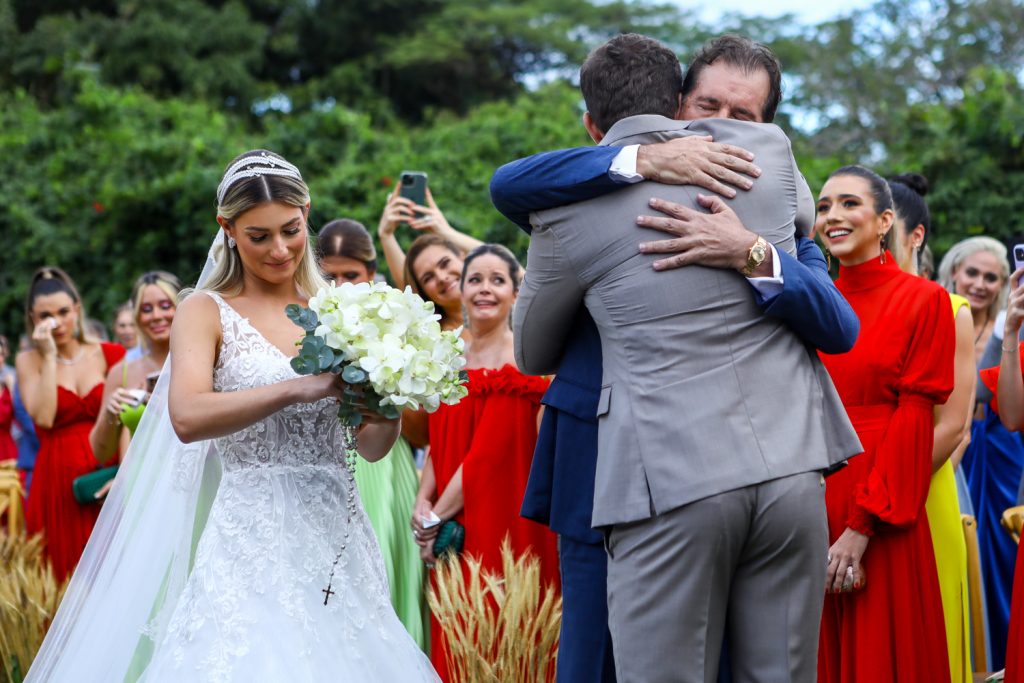 Bruna E Artur Magalhaes E Ravi Macedo