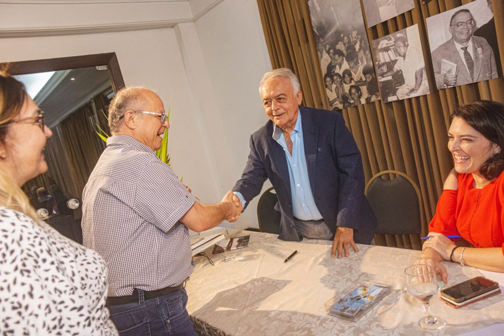 Cadson Sousa E Flavio Leitao