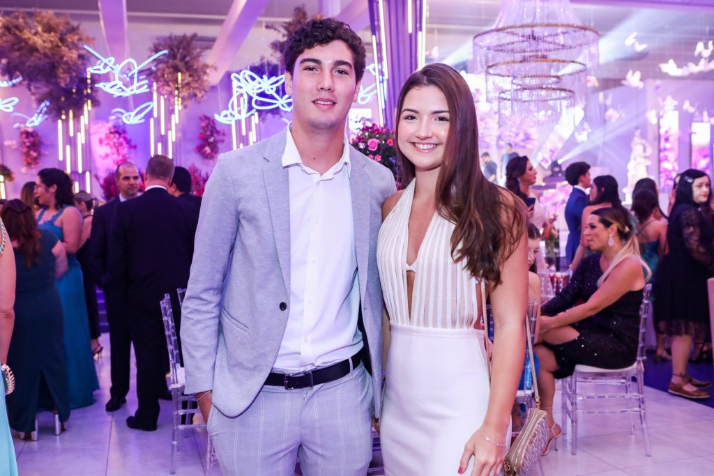 Carlos Henrique Almeida E Marina Pessoa