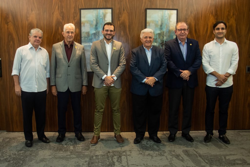 Chico Esteves, Carlos Prado, George Martins, Deusmar Queirós, Ricardo Cavalcante E Davi Macedo