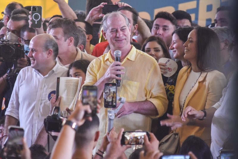 Convenção Regional - PDT lança candidatura de Roberto Cláudio ao Governo do Ceará com apoio de lideranças partidárias