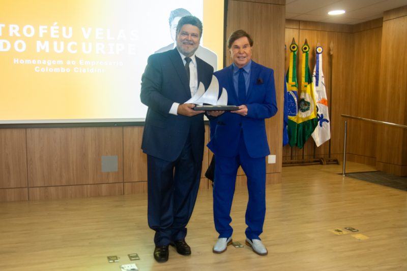 Reconhecimento - Colombo Cialdini é agraciado com o Troféu Velas do Mucuripe