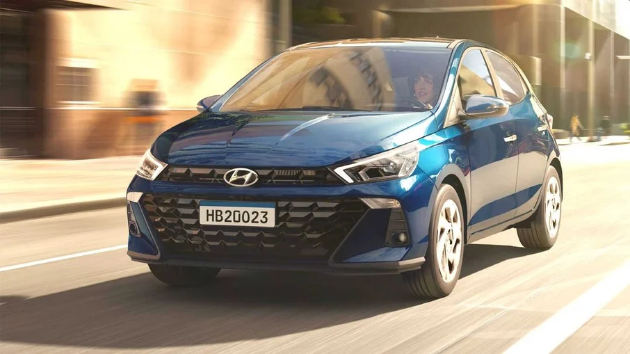 Hyundai “solta” imagens antes da apresentação oficial do Novo HB20