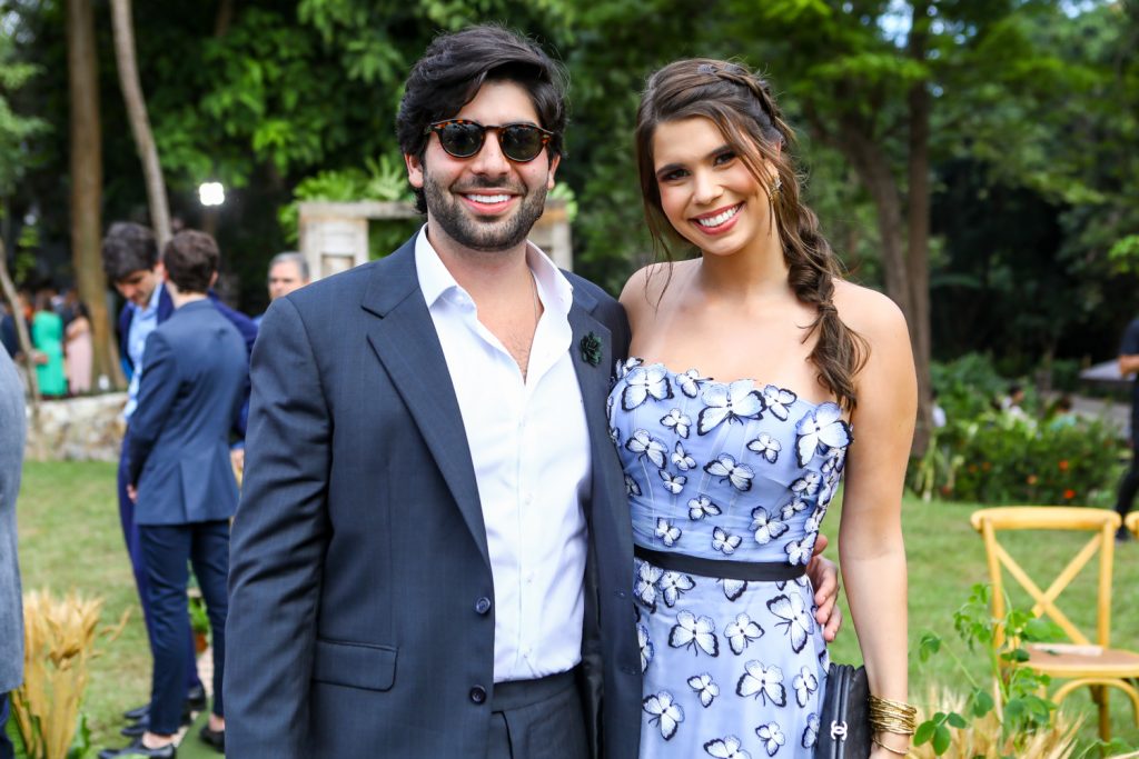 Deibe Neto E Julia Pinto