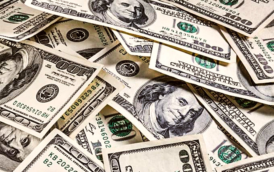 Dólar encosta em R$ 5,50 por causa de pressões internacionais nesta sexta-feira