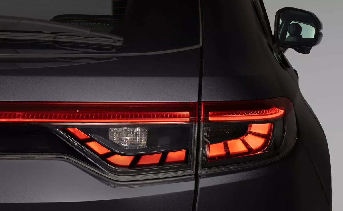 E8b7watf6bdq8ztvyaddi50fkk