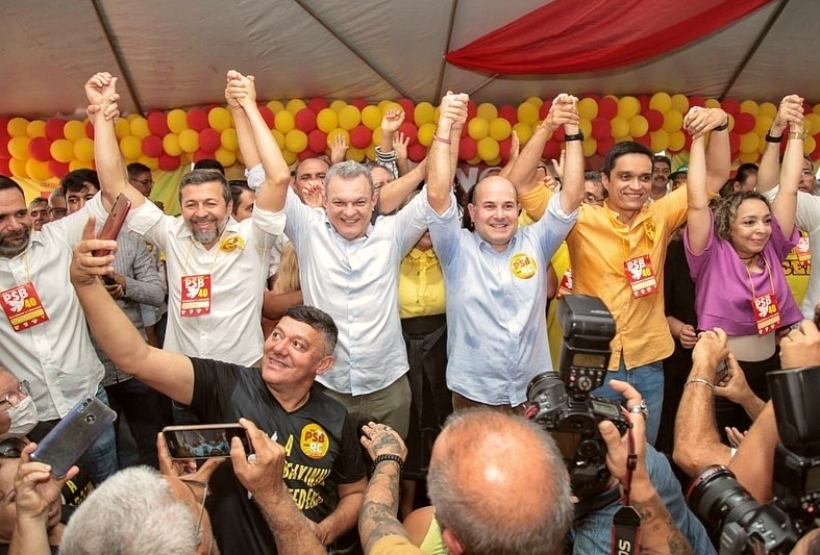 José Sarto e Élcio Batista celebram apoio do PSB ao candidato Roberto Cláudio